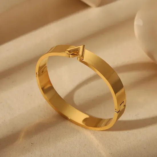 Victory bracelet