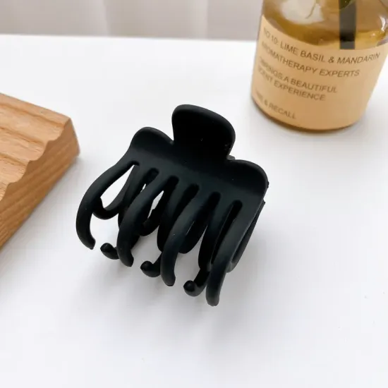 Black   klamer