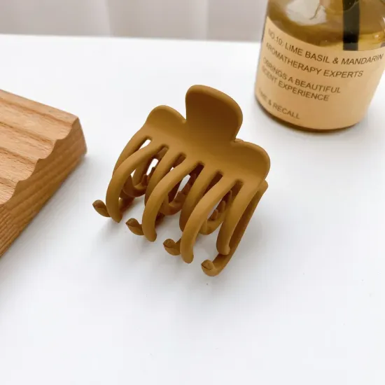 Brown  klamer