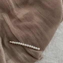 Pearl hair-clip