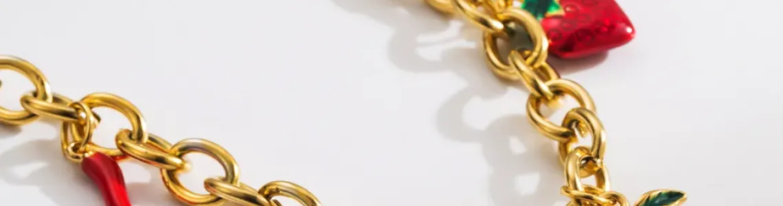 Καλοκαιρινά Κοσμήματα 2025: Τάσεις & Must-Have Αξεσουάρ Καλοκαιρινά Κοσμήματα 2025: Τάσεις & Must-Have Αξεσουάρ
